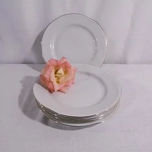 Assiettes blanches