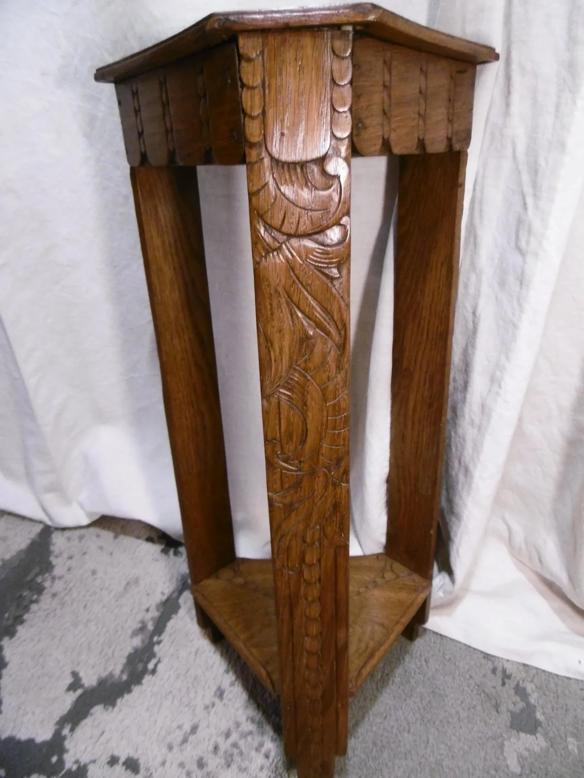 Sellette Art déco triangulaire – Image 4