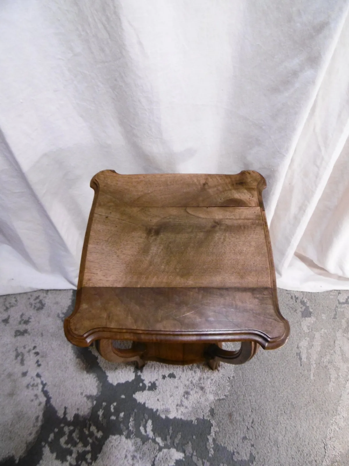 Table d'appoint carrée – Image 2