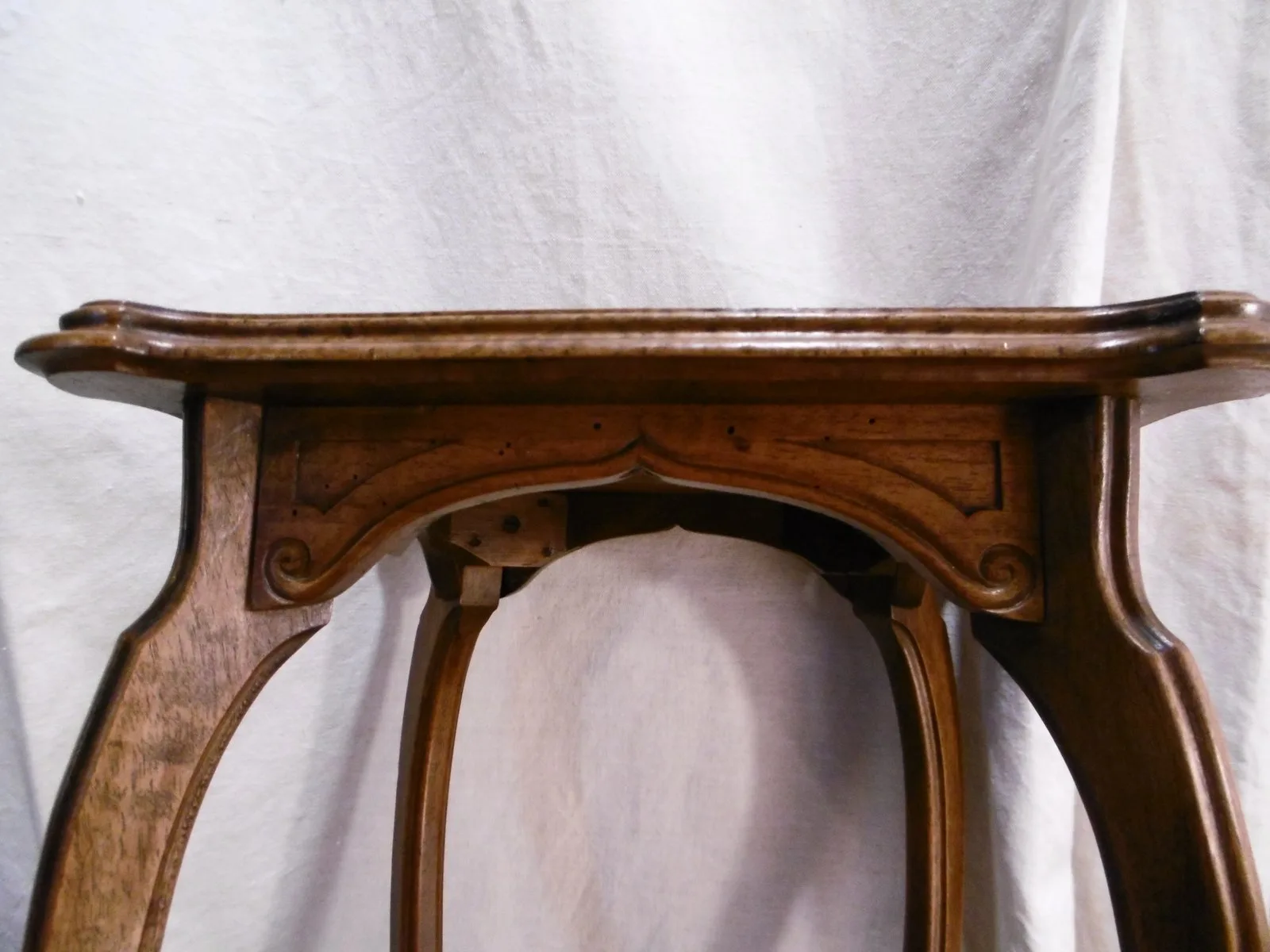 Table d'appoint carrée – Image 5
