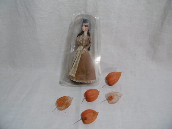 Poupée de collection Géorgienne – Image 8