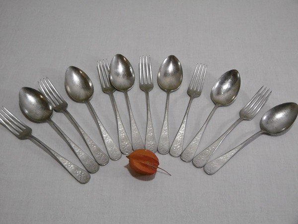Couverts en aluminium