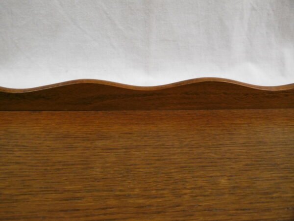 Plateau en bois et métal "Vagues" – Image 4