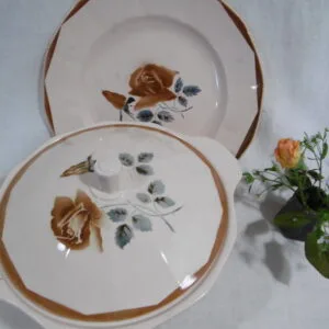 Légumier et son plat "Bouquet de roses"