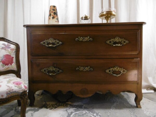 Commode "Bourguignonne"