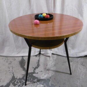 Table ronde d'appoint vintage