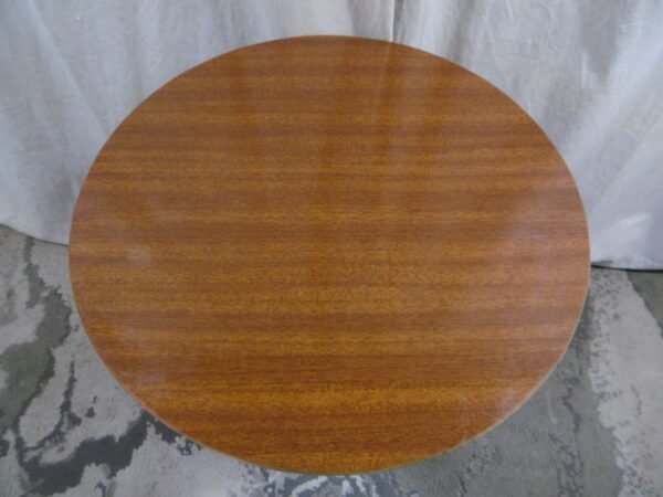 Table ronde d'appoint vintage – Image 2