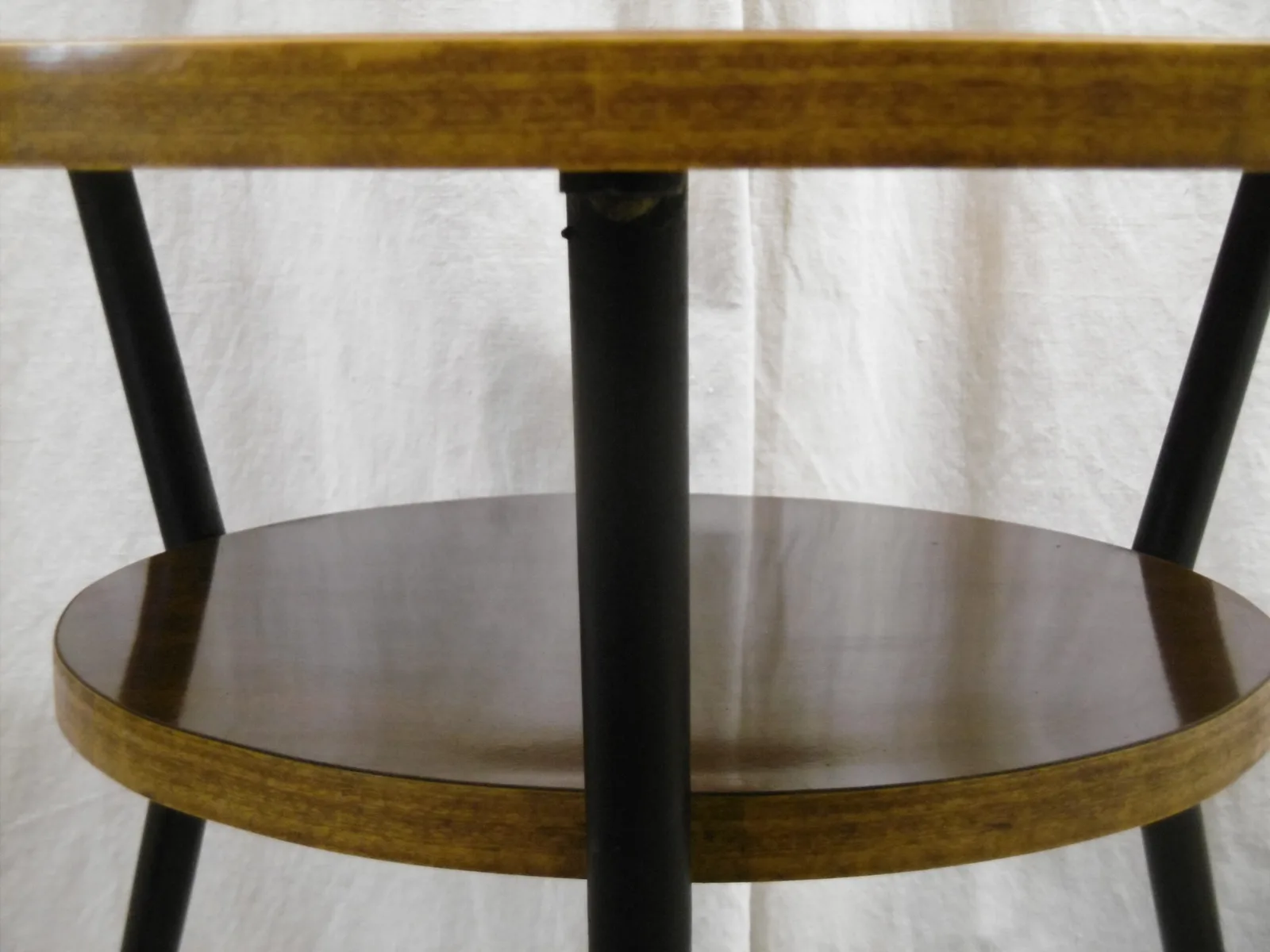 Table ronde d'appoint vintage – Image 7