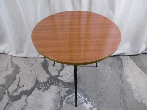 Table ronde d'appoint vintage – Image 3