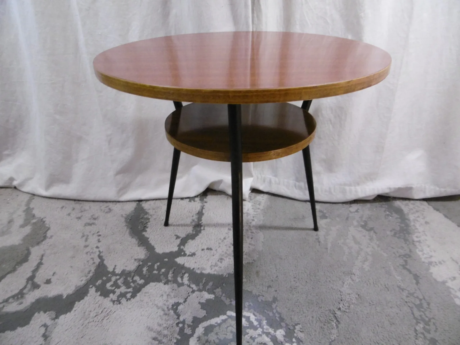 Table ronde d'appoint vintage – Image 5