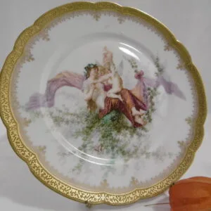 Assiette "Jeune Femme aux putti"