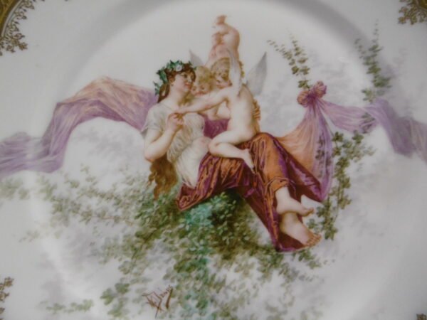 Assiette "Jeune Femme aux putti" – Image 3