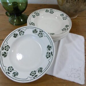 Assiettes creuses "Fleurs vertes"