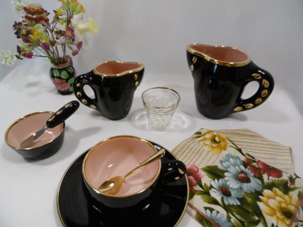 Service à petit déjeuner vintage