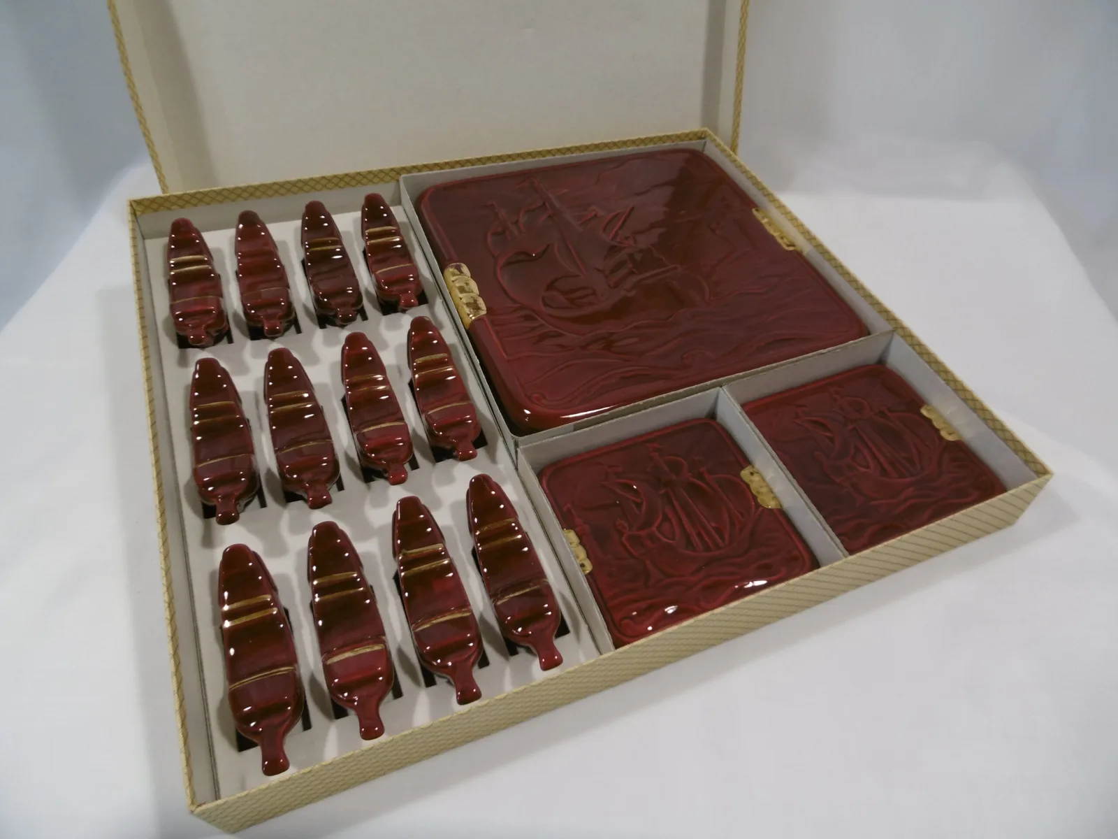 Dessous de plats, de bouteilles, reposes couteaux "Galion" – Image 4