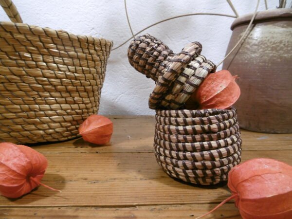 Boîte en paille