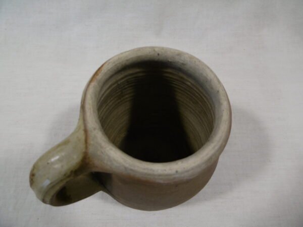 Pot en grès à une anse – Image 10