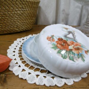 Beurrier en porcelaine "Pensées"