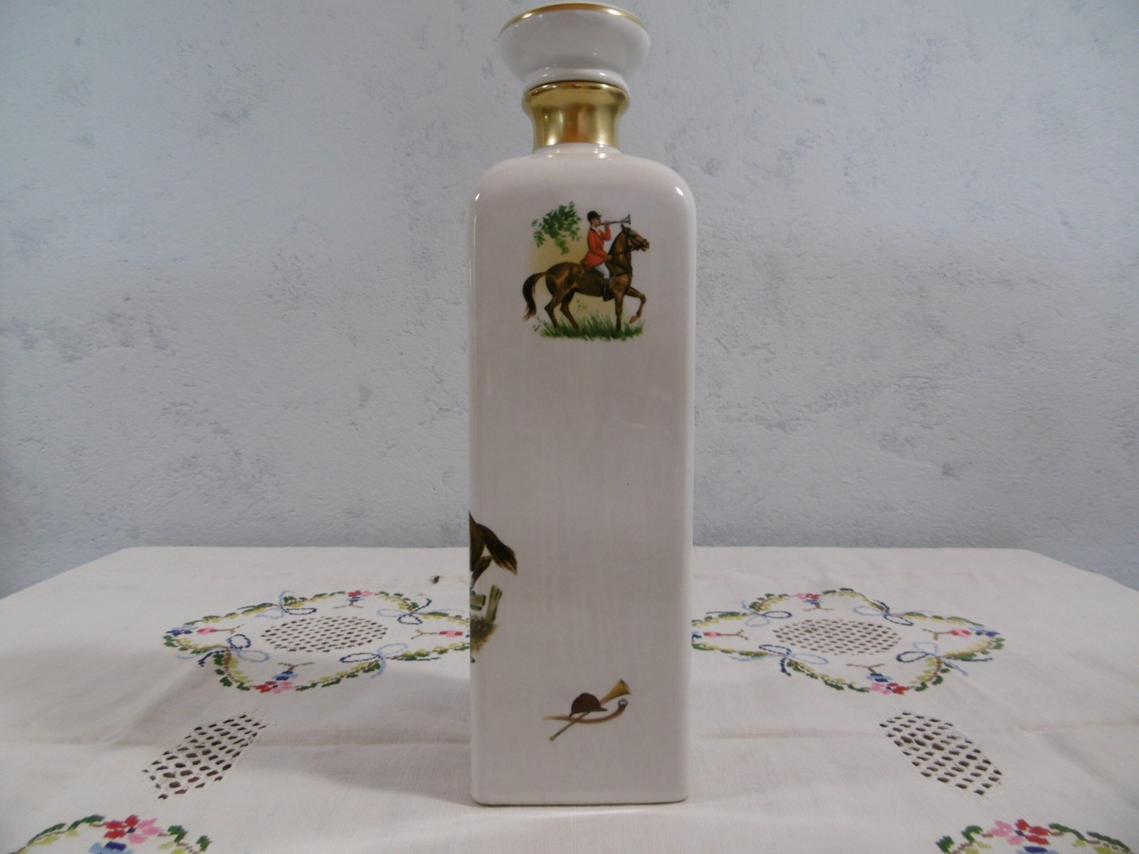 Bouteille en porcelaine – Image 3