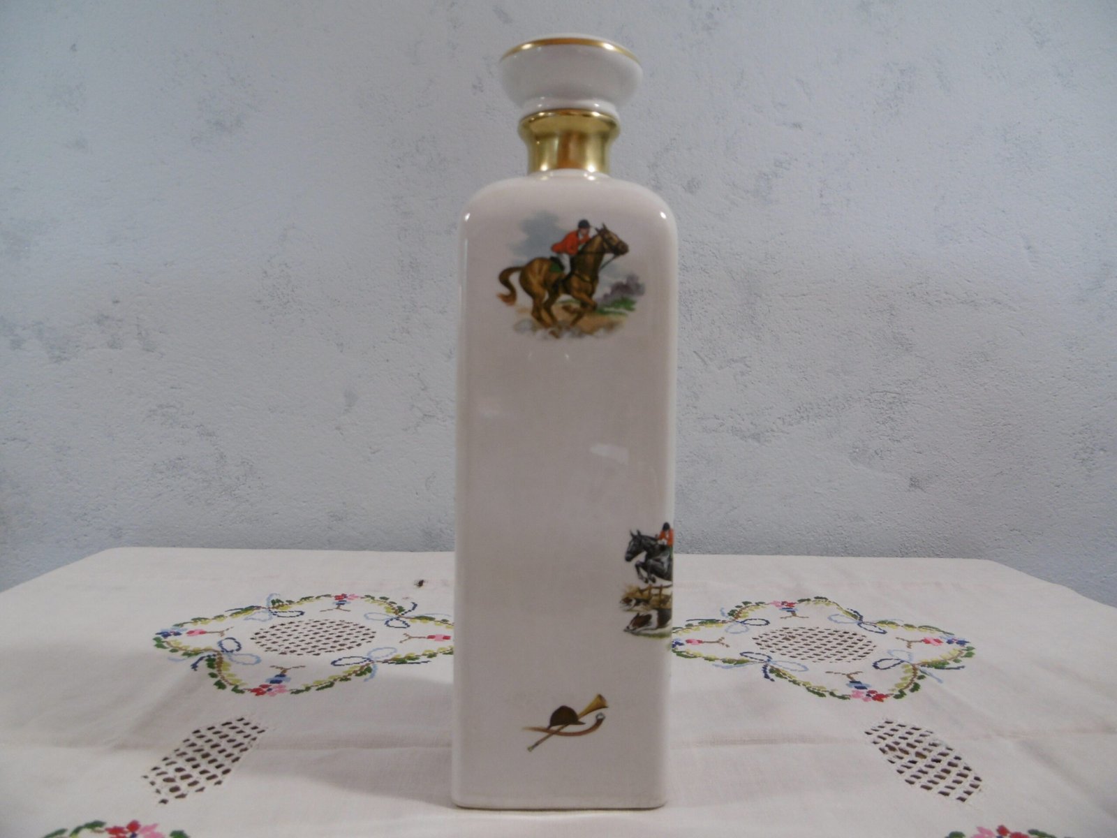 Bouteille en porcelaine – Image 5