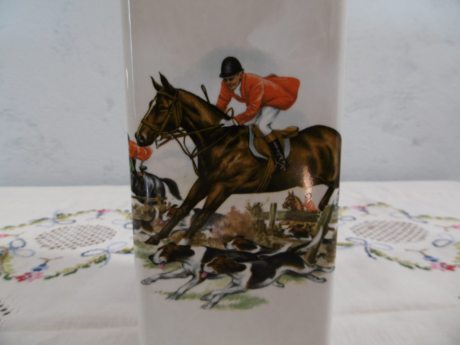 Bouteille en porcelaine – Image 7