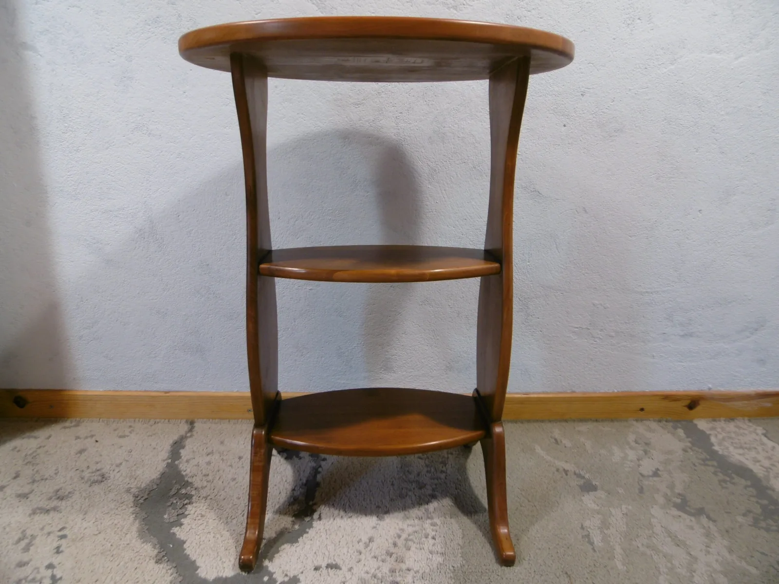 Table d'appoint ovale – Image 3