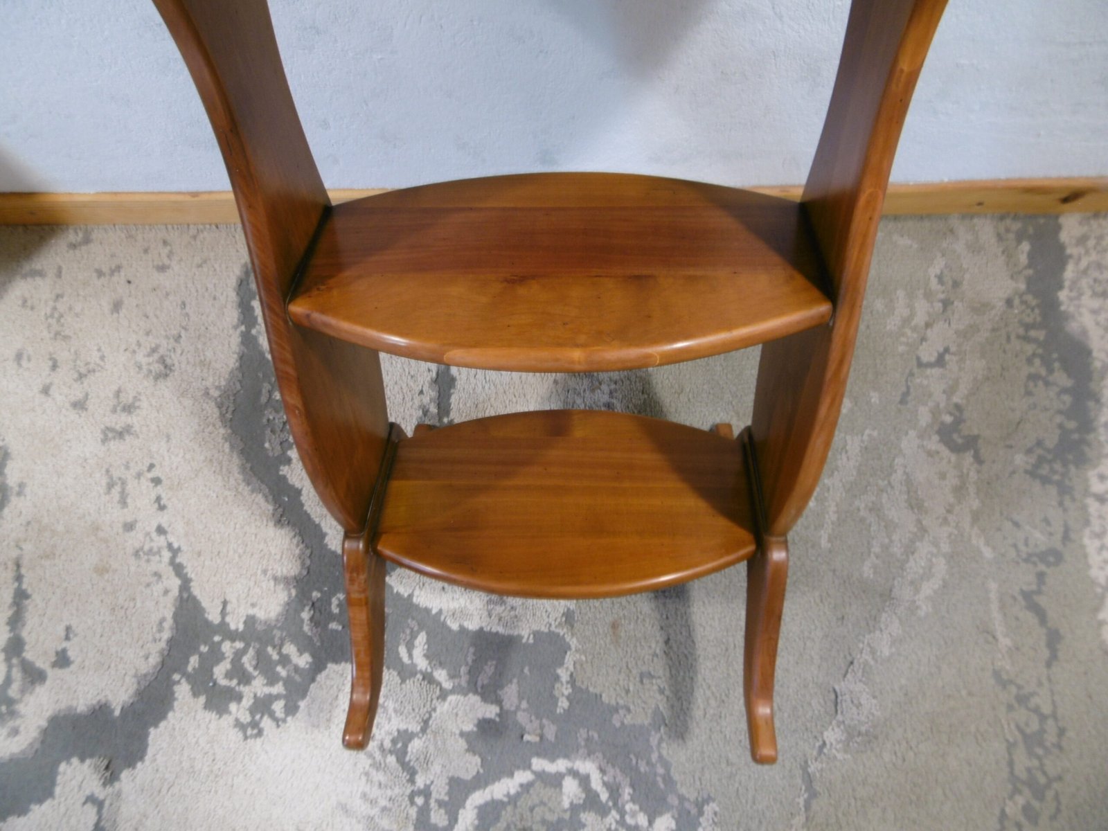 Table d'appoint ovale – Image 5