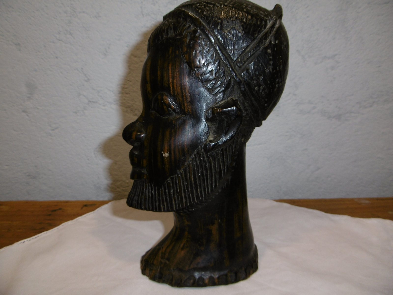 Tête sculptée – Image 5