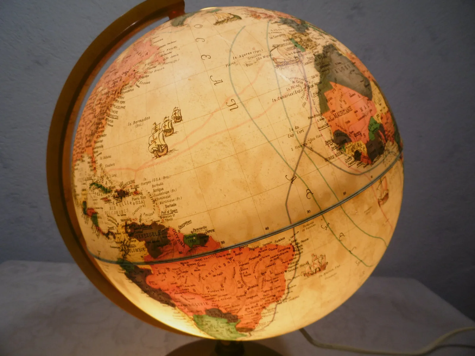 Lampe globe terrestre – Image 5
