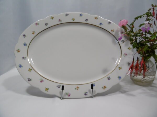 Plat ovale "Fleurettes" Chalais-Nadaud