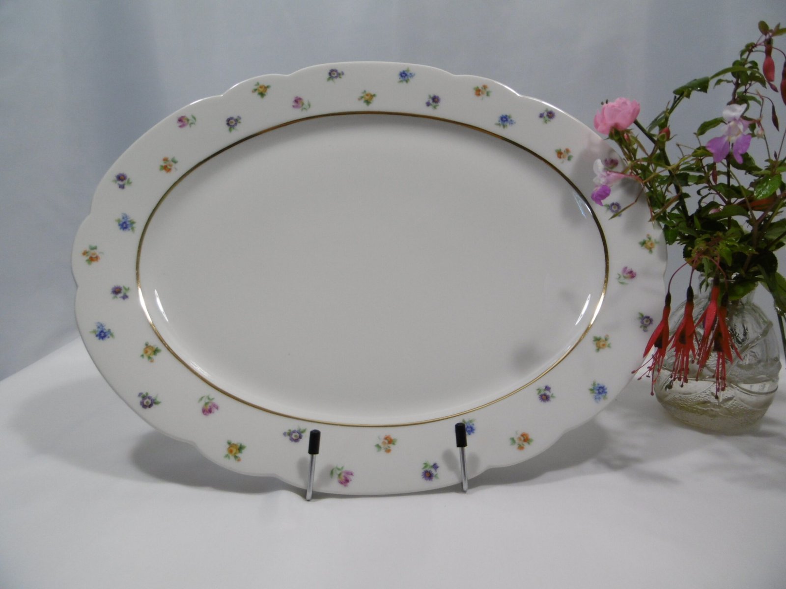 Plat ovale "Fleurettes" Chalais-Nadaud