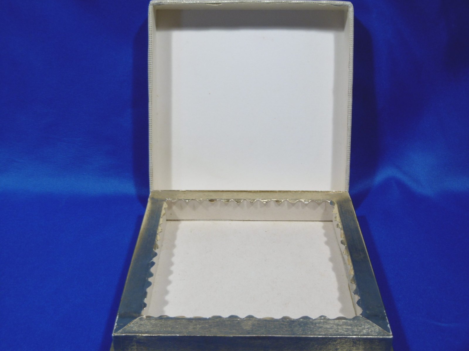 Boîte à friandises "Rose épanouie" – Image 8
