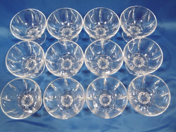 Verres, coupes à champagne, à fruit, à glace – Image 2
