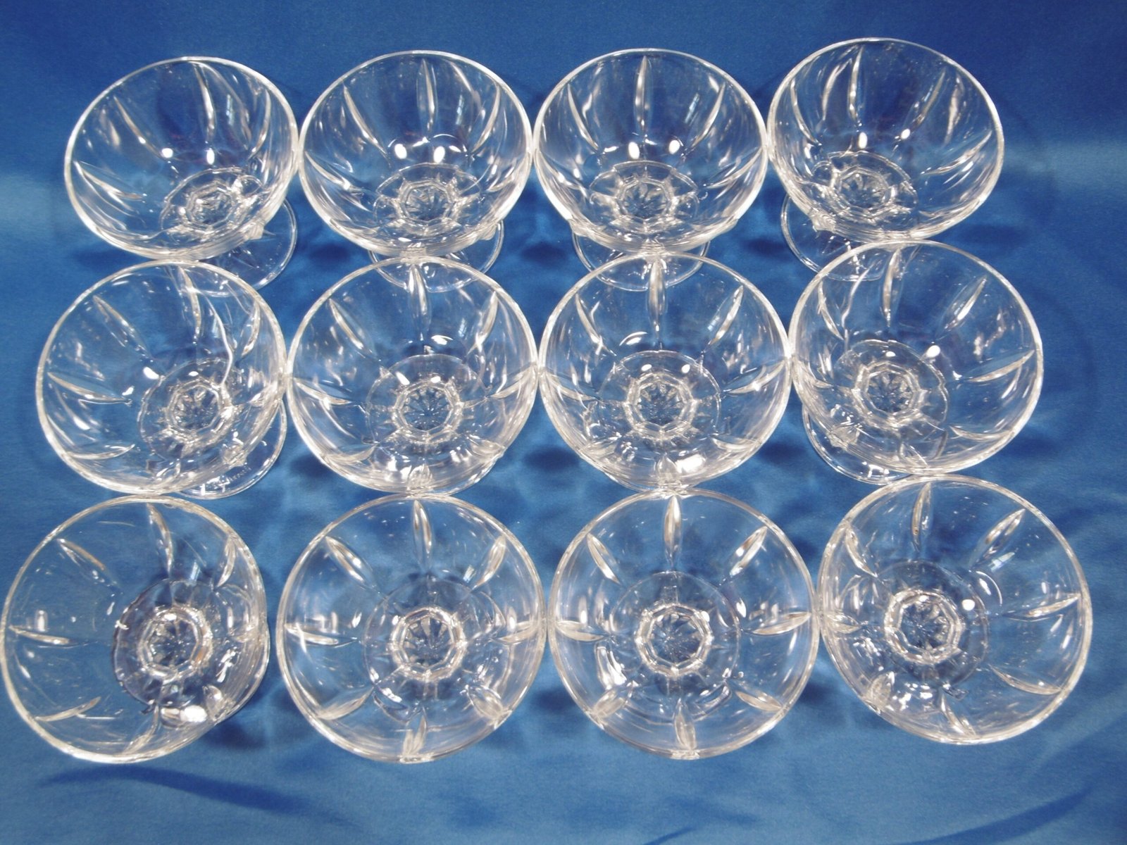 Verres, coupes à champagne, à fruit, à glace – Image 2