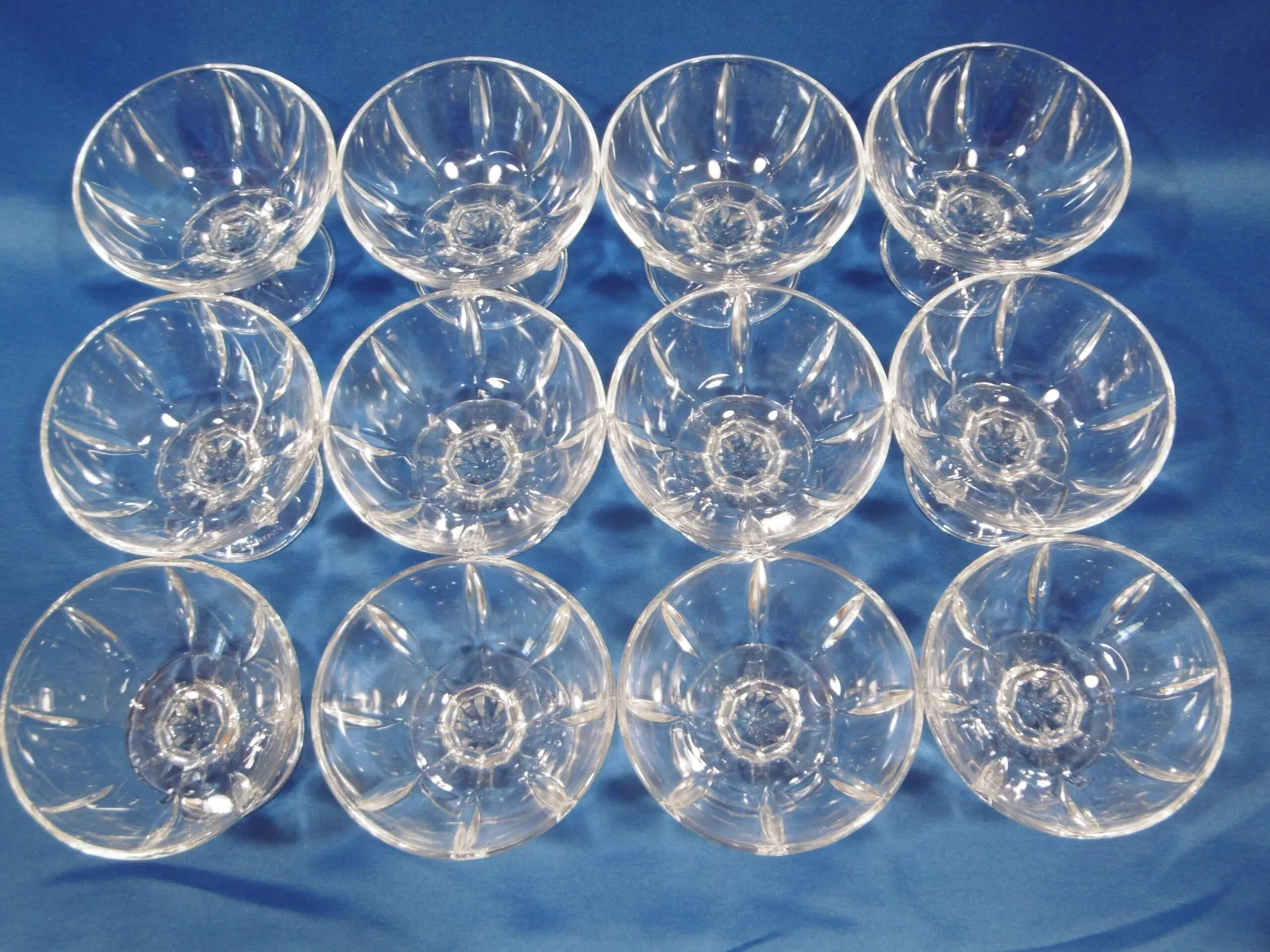 Verres, coupes à champagne, à fruit, à glace – Image 2