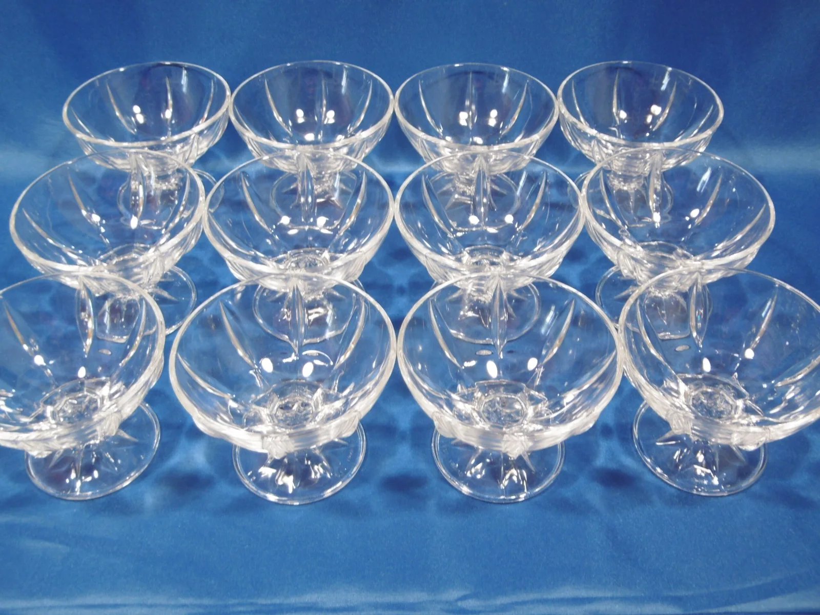 Verres, coupes à champagne, à fruit, à glace – Image 3