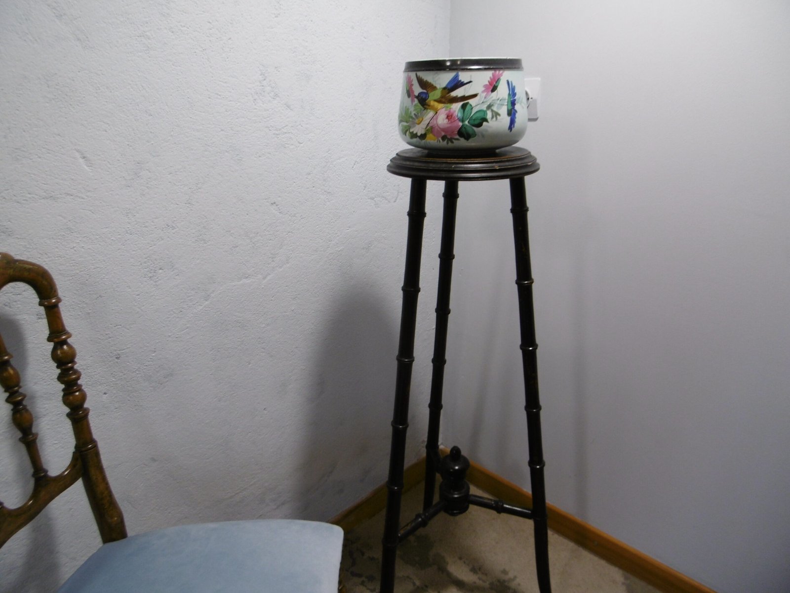 Sellette Napoléon III et son cache-pot.