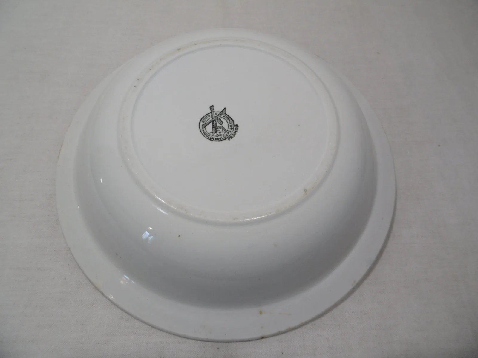 Plat creux rond Moulin des Loups "Boutons de roses" – Image 6