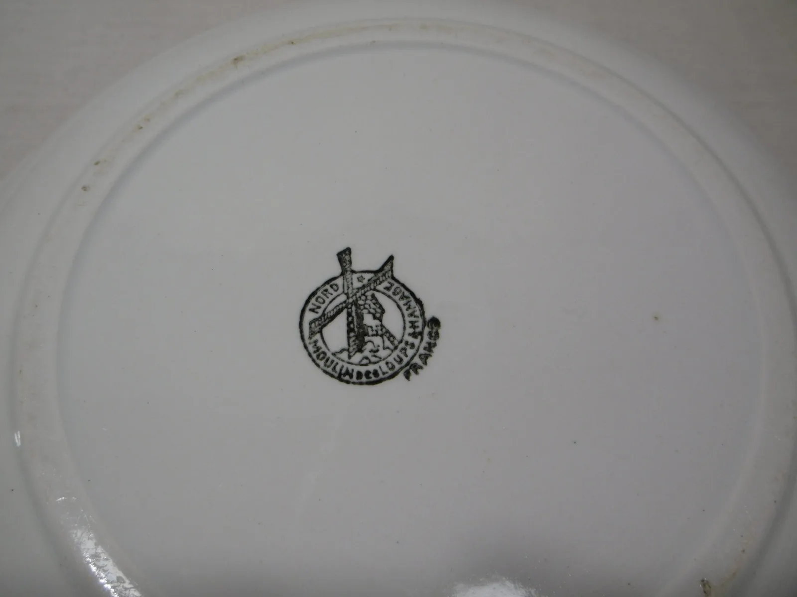 Plat creux rond Moulin des Loups "Boutons de roses" – Image 7